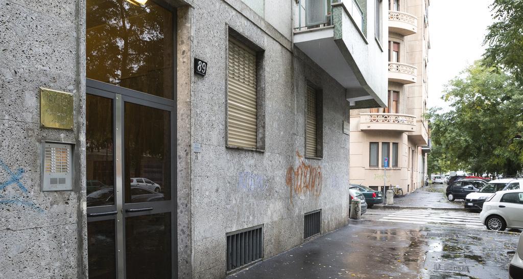 Joivy Warm Family Flat For 6 With Terrace In Milan Lejlighed Eksteriør billede